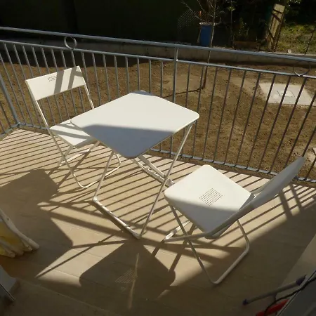 Complesso Primavera 아파트 *