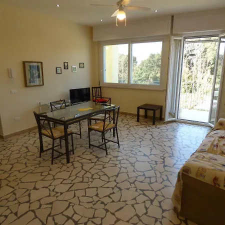 Complesso Primavera Apartment Tirrenia