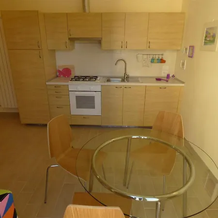 Complesso Primavera 아파트 티레니아